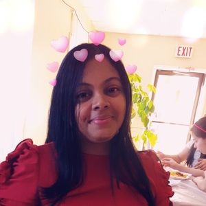 Meet your Posher, Zuly